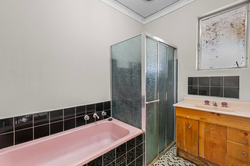 Photo - 12 Spencer Street, Parafield Gardens SA 5107 - Image 9