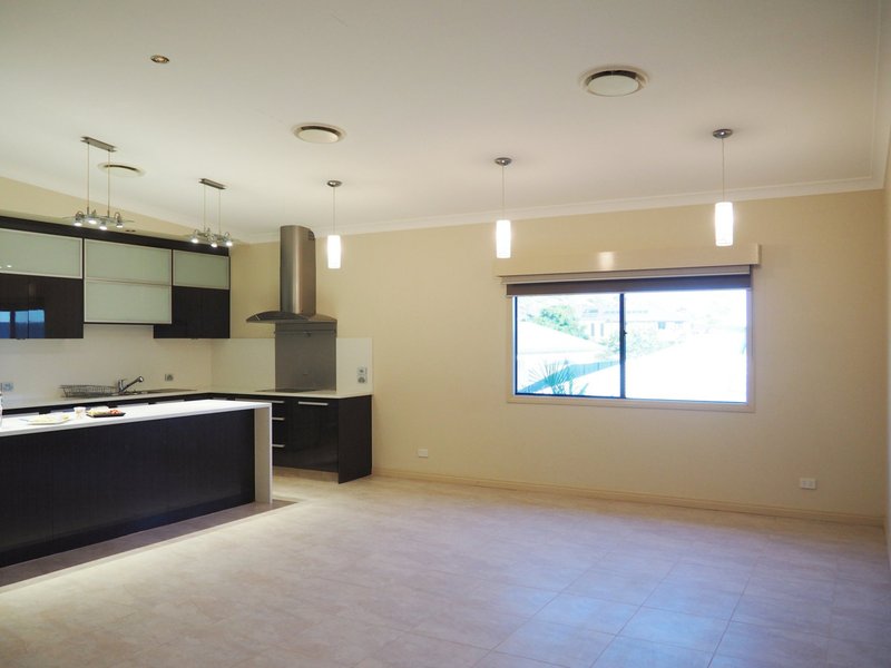 Photo - 12 Spinifex Drive, Mount Isa QLD 4825 - Image 7