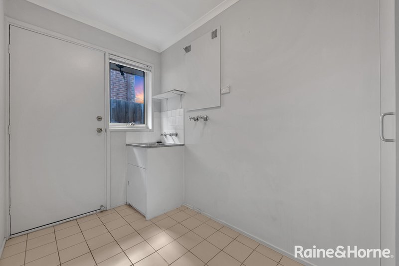 Photo - 12 Spinningdale Close, Seabrook VIC 3028 - Image 13