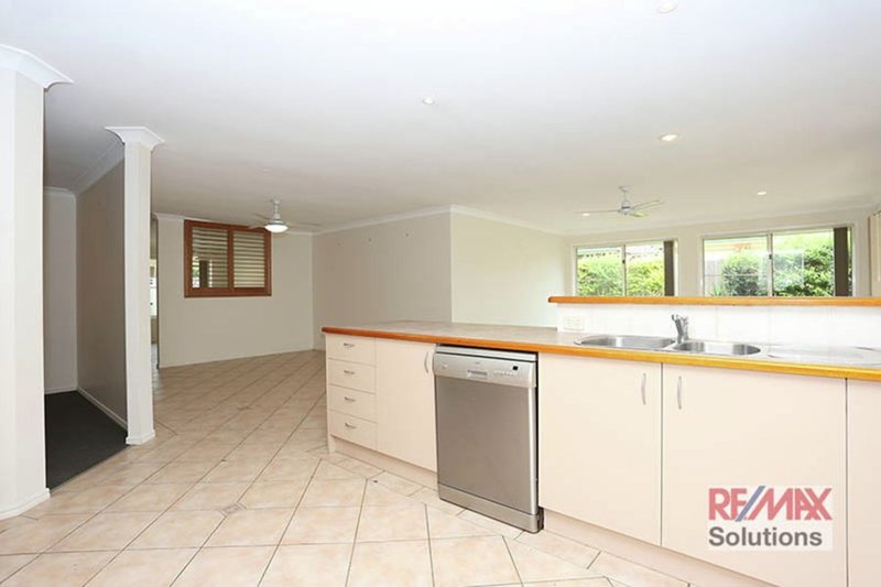 Photo - 12 Springbrook Place, Narangba QLD 4504 - Image 4