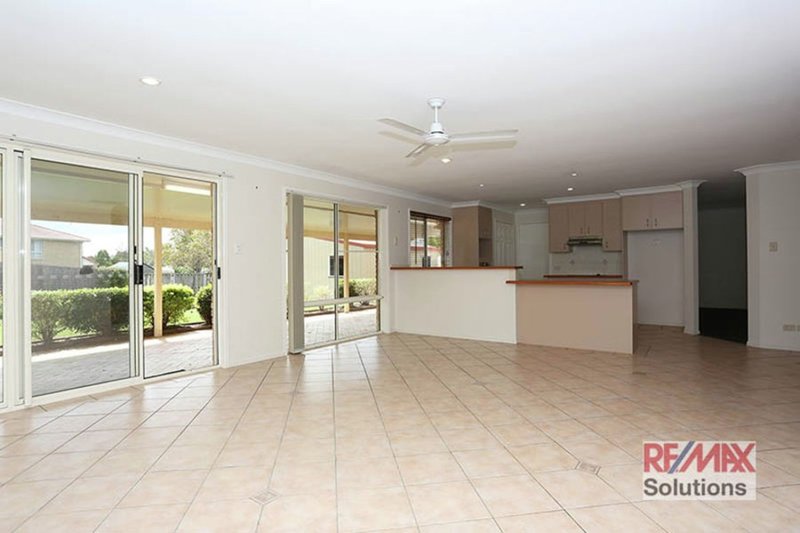 Photo - 12 Springbrook Place, Narangba QLD 4504 - Image 6