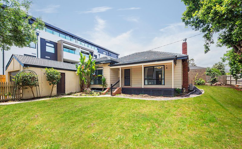 12 Springfield Avenue, Croydon VIC 3136