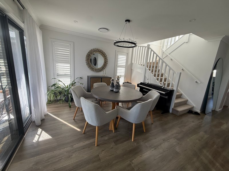 Photo - 12 Squadron Street, Leppington NSW 2179 - Image 4