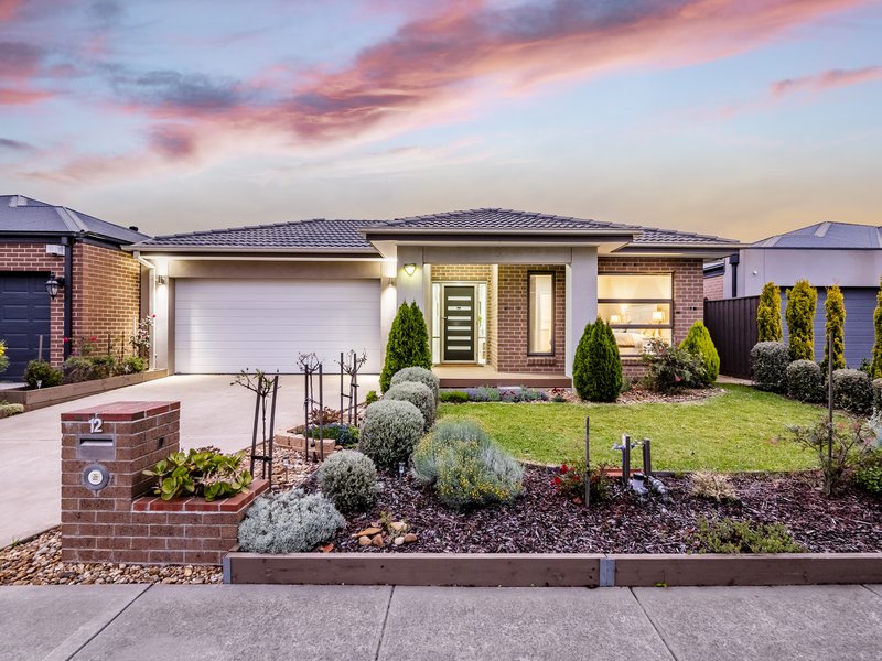 12 St Clair Avenue, Cranbourne West VIC 3977