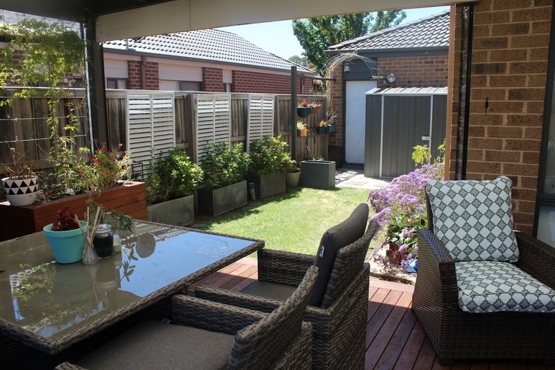 Photo - 12 St Johns Court, South Morang VIC 3752 - Image 13