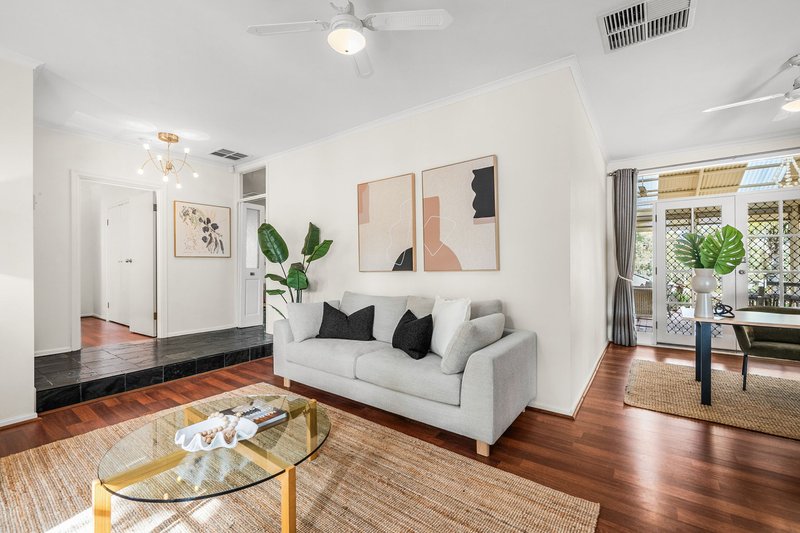 Photo - 12 St Vincent Close, Aberfoyle Park SA 5159 - Image 4