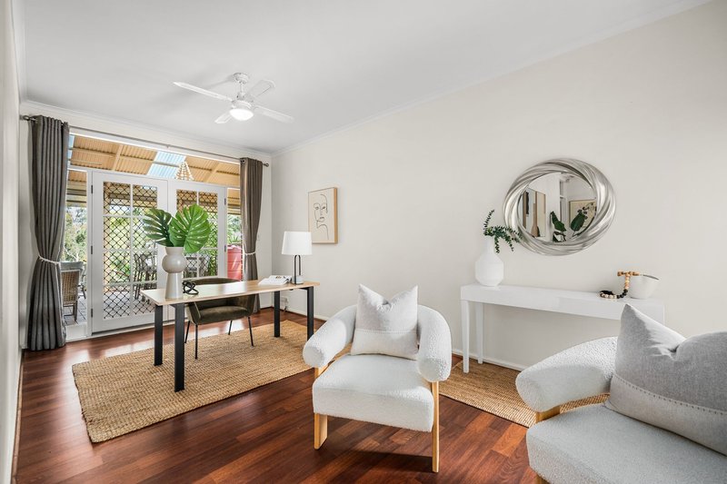 Photo - 12 St Vincent Close, Aberfoyle Park SA 5159 - Image 5