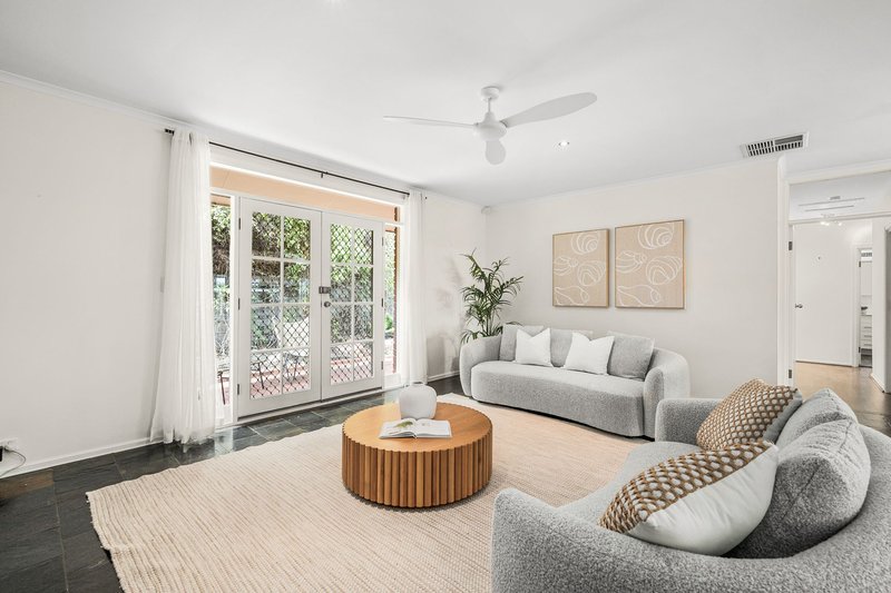 Photo - 12 St Vincent Close, Aberfoyle Park SA 5159 - Image 9