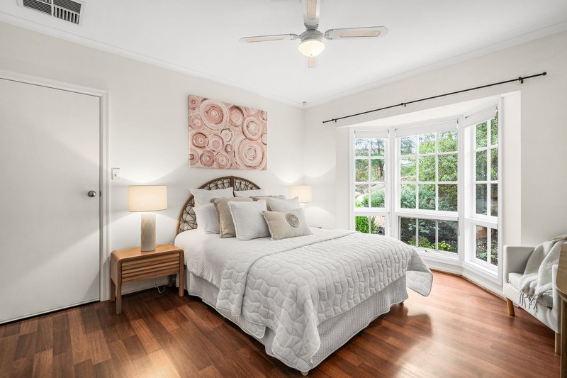 Photo - 12 St Vincent Close, Aberfoyle Park SA 5159 - Image 11