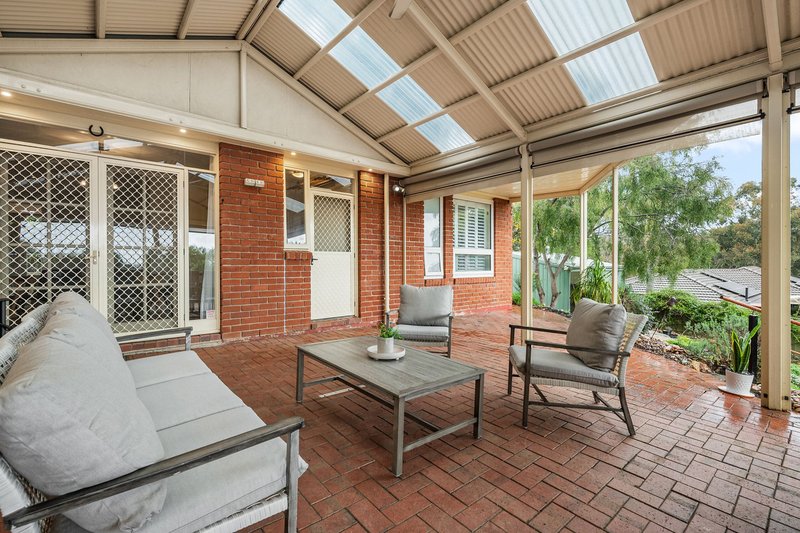 Photo - 12 St Vincent Close, Aberfoyle Park SA 5159 - Image 17