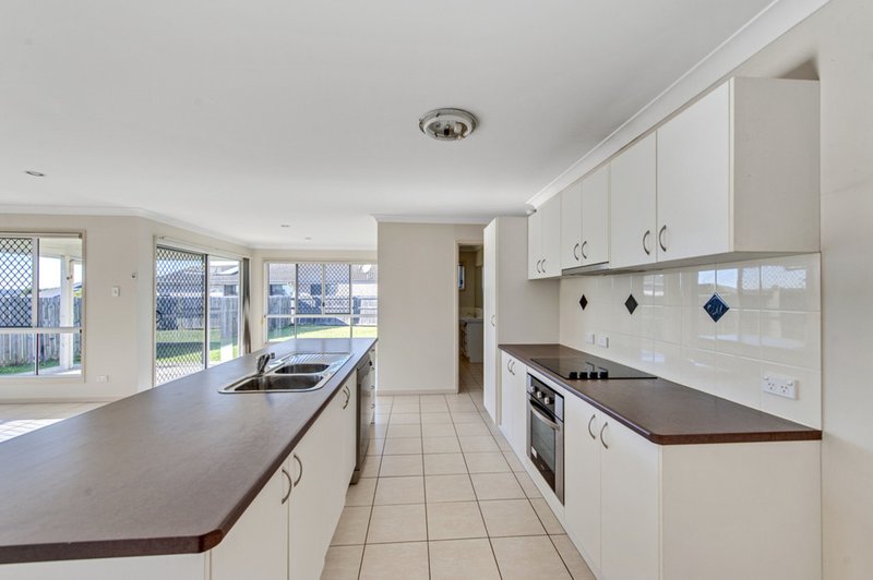 Photo - 12 Stanbury Drive, Goodna QLD 4300 - Image 7