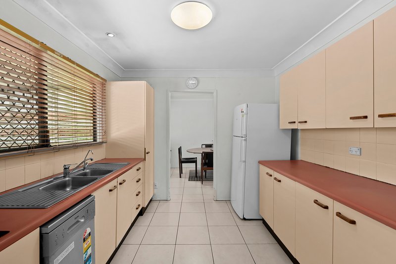 Photo - 12 Stanillon Street, Aspley QLD 4034 - Image 10