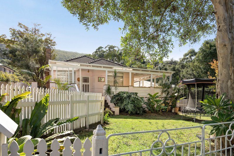 12 Station Street, Stanwell Park NSW 2508