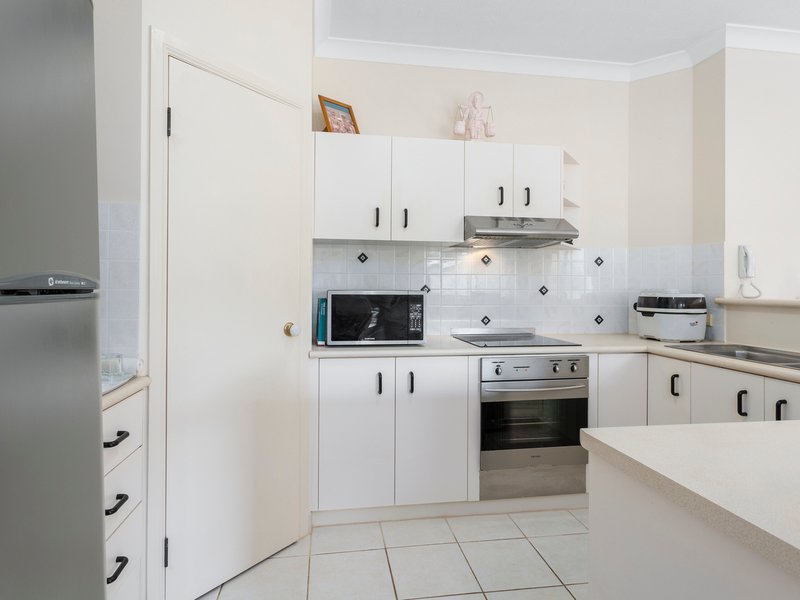 Photo - 1/2 Stephens Street, Burleigh Heads QLD 4220 - Image 7