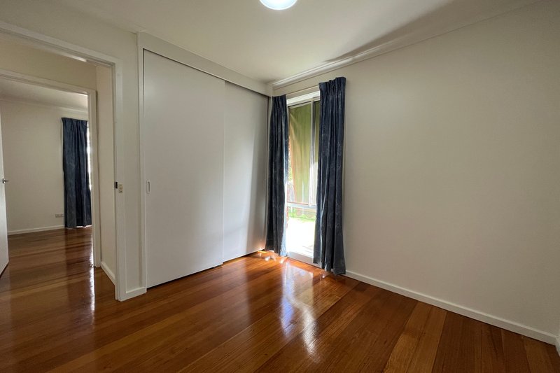 Photo - 12 Stewart Avenue, Narre Warren VIC 3805 - Image 6