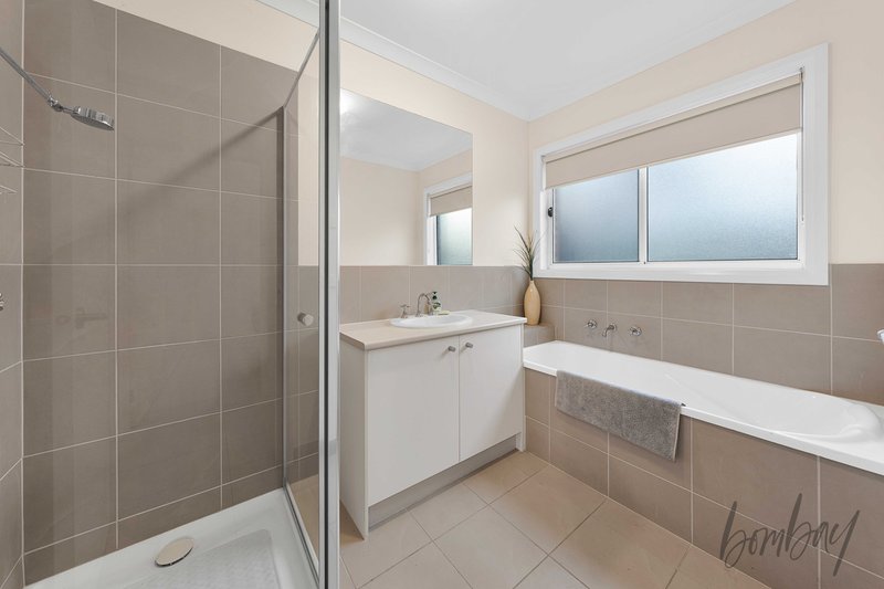 Photo - 12 Stonegate Drive, Wollert VIC 3750 - Image 10