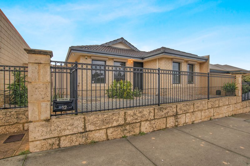 Photo - 12 Stratford Road, Bertram WA 6167 - Image 1
