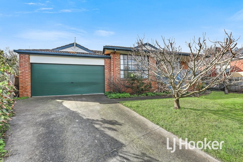 Photo - 12 Stratus Court, Hampton Park VIC 3976 - Image 2