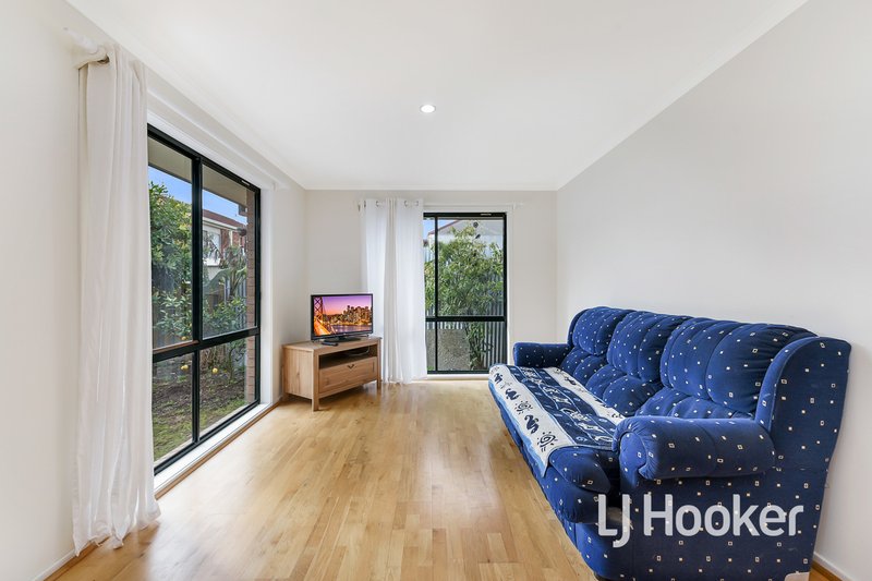 Photo - 12 Stratus Court, Hampton Park VIC 3976 - Image 6