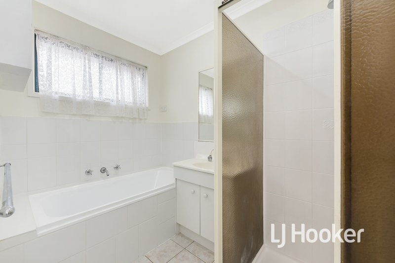 Photo - 12 Stratus Court, Hampton Park VIC 3976 - Image 13