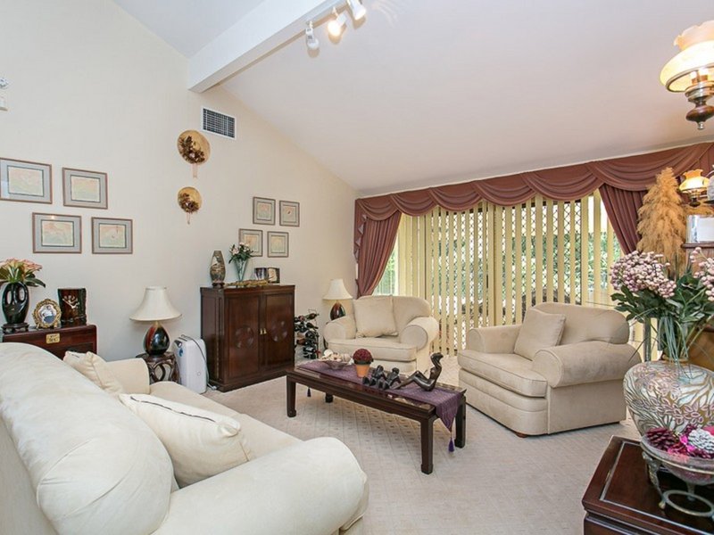 Photo - 12 Strawberry Rd , Mudgeeraba QLD 4213 - Image 8