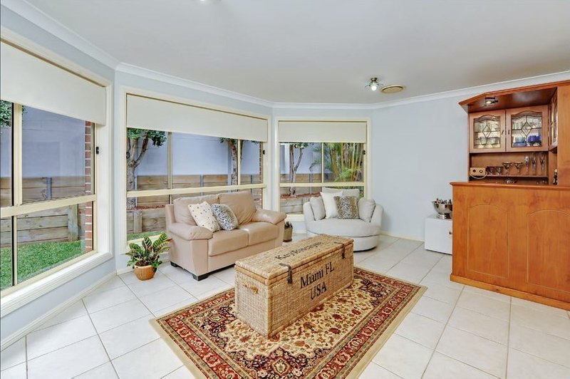 Photo - 12 Streamdale Grove, Warriewood NSW 2102 - Image 7