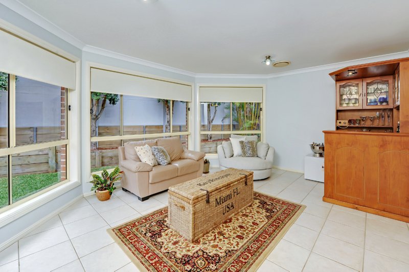 Photo - 12 Streamdale Grove, Warriewood NSW 2102 - Image 9