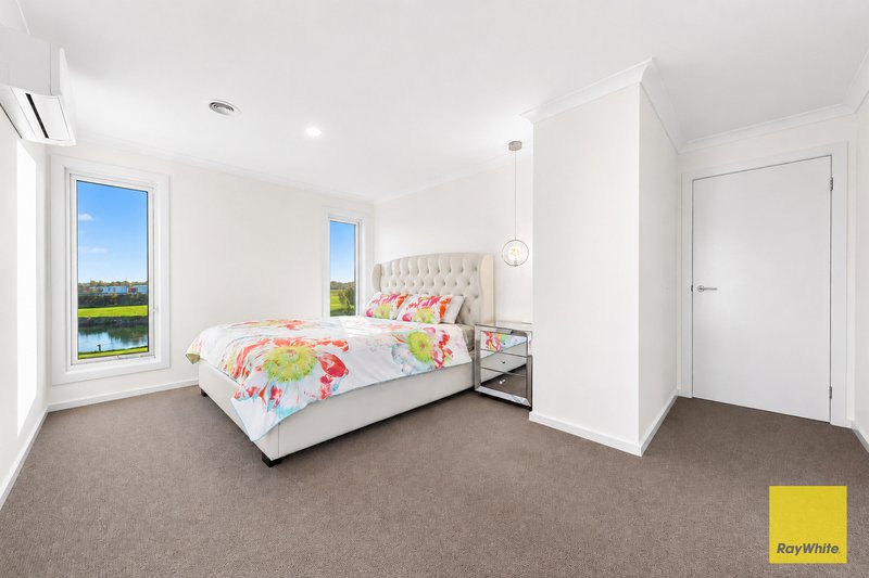 Photo - 12 Streamlet Boulevard, Tarneit VIC 3029 - Image 16