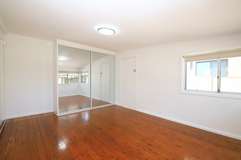 Photo - 12 Strickland Street, Bass Hill NSW 2197 - Image 4