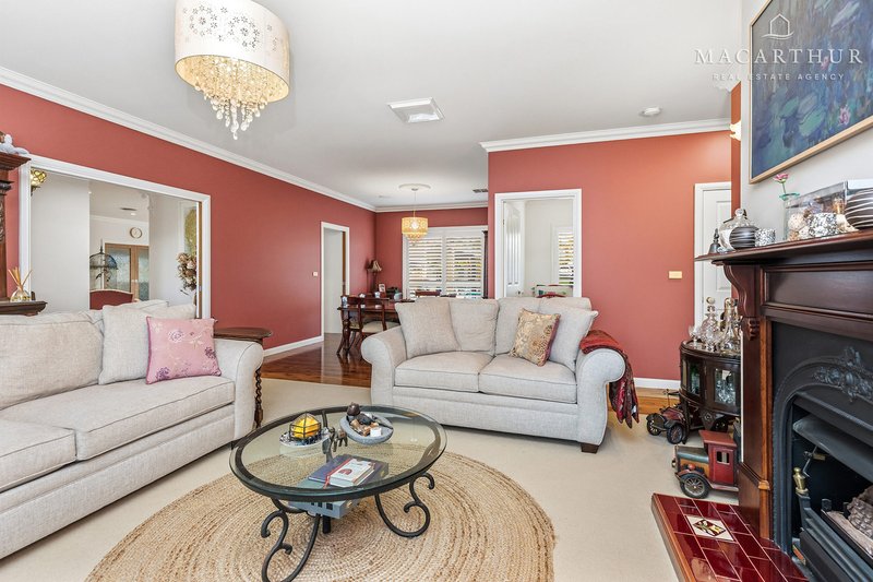 Photo - 12 Stringybark Place, Springvale NSW 2650 - Image 6