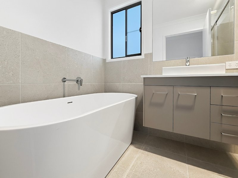 Photo - 12 Stunning Crescent, Narangba QLD 4504 - Image 13