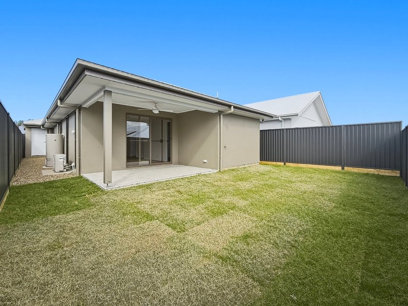 Photo - 12 Stunning Crescent, Narangba QLD 4504 - Image 18