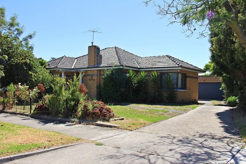 Photo - 12 Suffolk Street, Reservoir VIC 3073 - Image 2