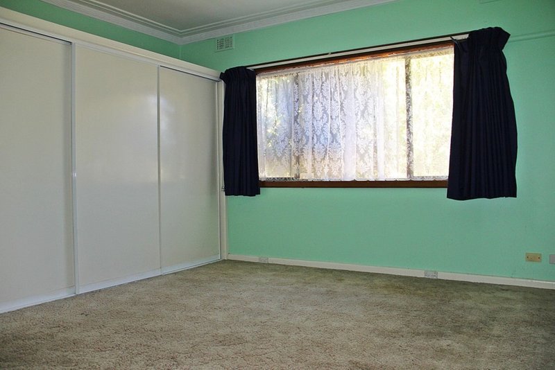 Photo - 12 Suffolk Street, Reservoir VIC 3073 - Image 6