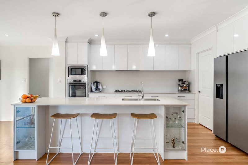 Photo - 12 Summit Place, Wynnum West QLD 4178 - Image 5