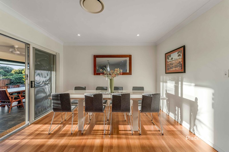 Photo - 12 Summit Place, Wynnum West QLD 4178 - Image 9