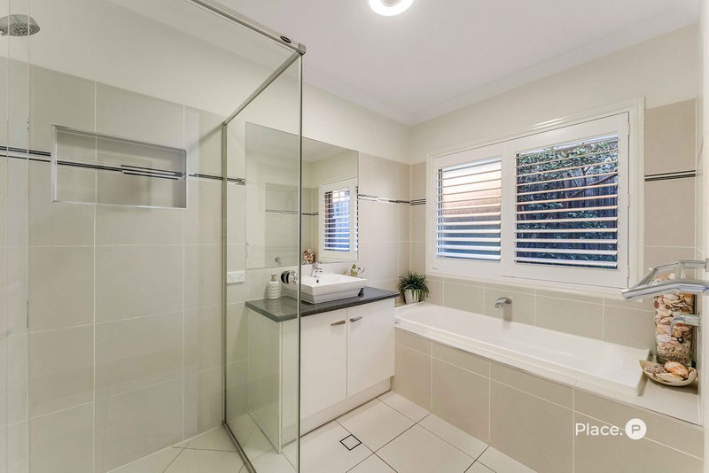 Photo - 12 Summit Place, Wynnum West QLD 4178 - Image 15
