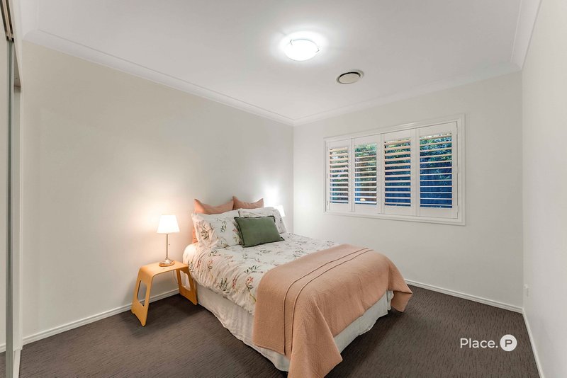 Photo - 12 Summit Place, Wynnum West QLD 4178 - Image 16