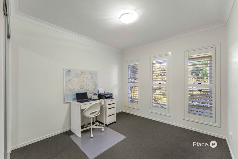 Photo - 12 Summit Place, Wynnum West QLD 4178 - Image 17