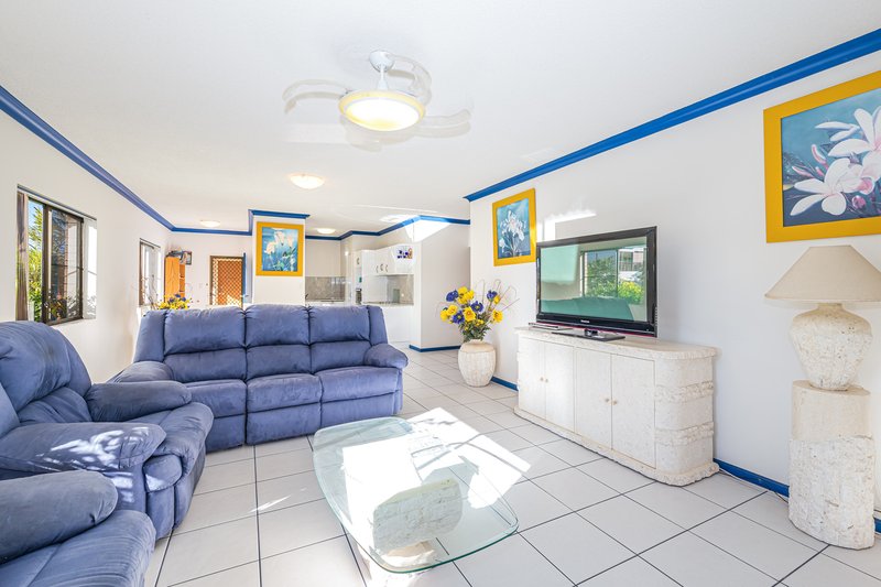 Photo - 1/2 Sunderland Drive, Banksia Beach QLD 4507 - Image 7