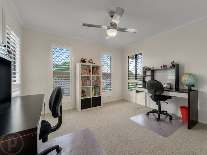 Photo - 12 Sunny Avenue, Wavell Heights QLD 4012 - Image 13