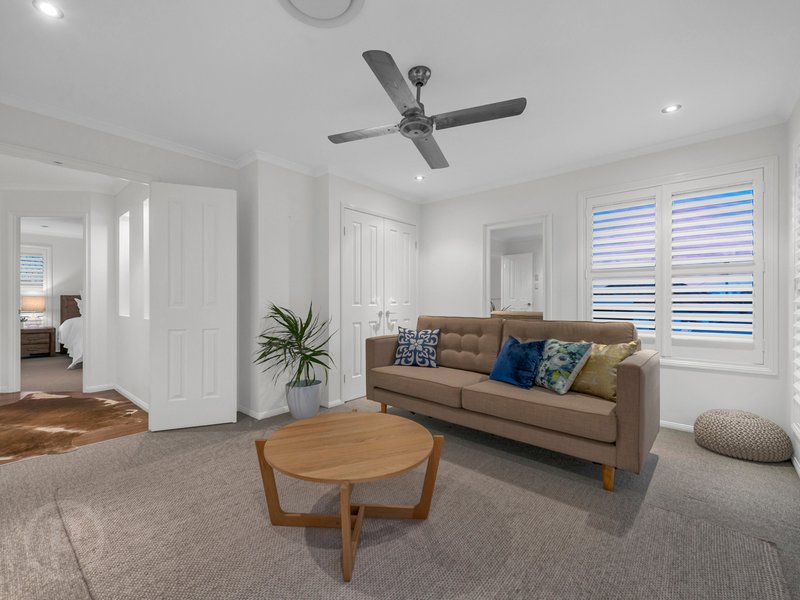 Photo - 12 Sunny Avenue, Wavell Heights QLD 4012 - Image 8