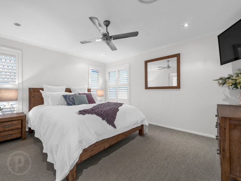 Photo - 12 Sunny Avenue, Wavell Heights QLD 4012 - Image 9