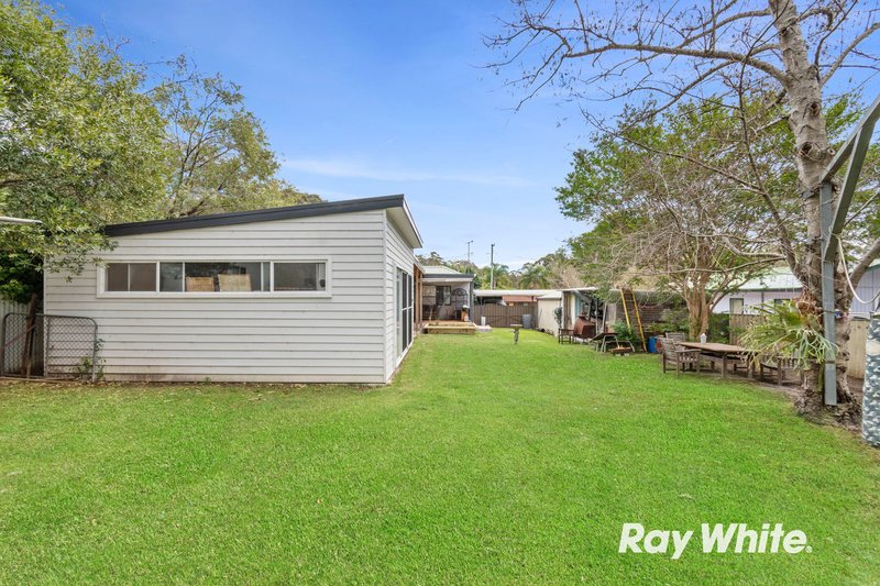 Photo - 12 Surfside Avenue, Mossy Point NSW 2537 - Image 9