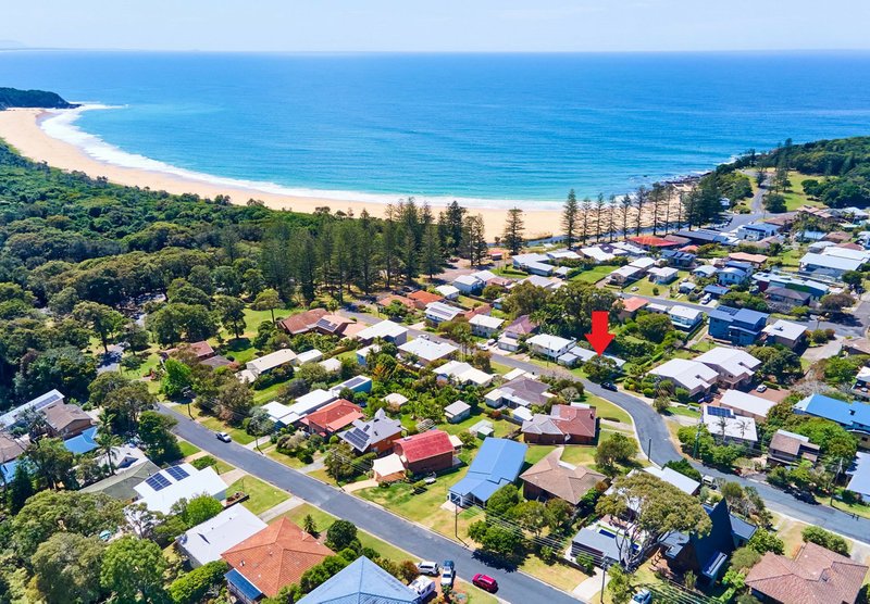 Photo - 12 Surfview Avenue, Black Head NSW 2430 - Image 1