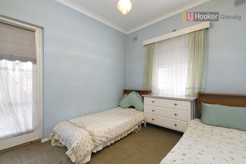 Photo - 12 Sussex Street, Warradale SA 5046 - Image 6