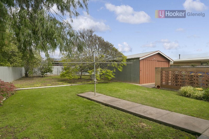 Photo - 12 Sussex Street, Warradale SA 5046 - Image 9