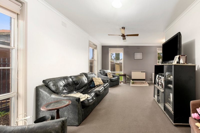 Photo - 12 Sutcliffe Court, Corio VIC 3214 - Image 2