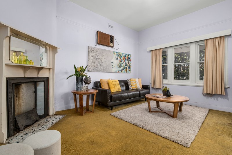 Photo - 12 Sutherland Street, Malvern East VIC 3145 - Image 2