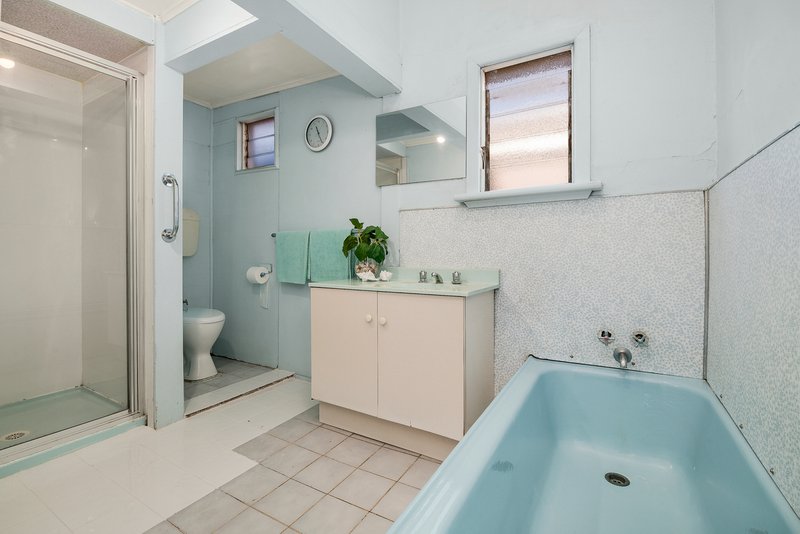 Photo - 12 Sutherland Street, Malvern East VIC 3145 - Image 6